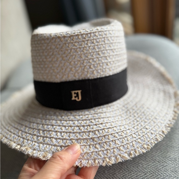 Eric Javits Cream Straw Hat with Black Band - Picture 3 of 9